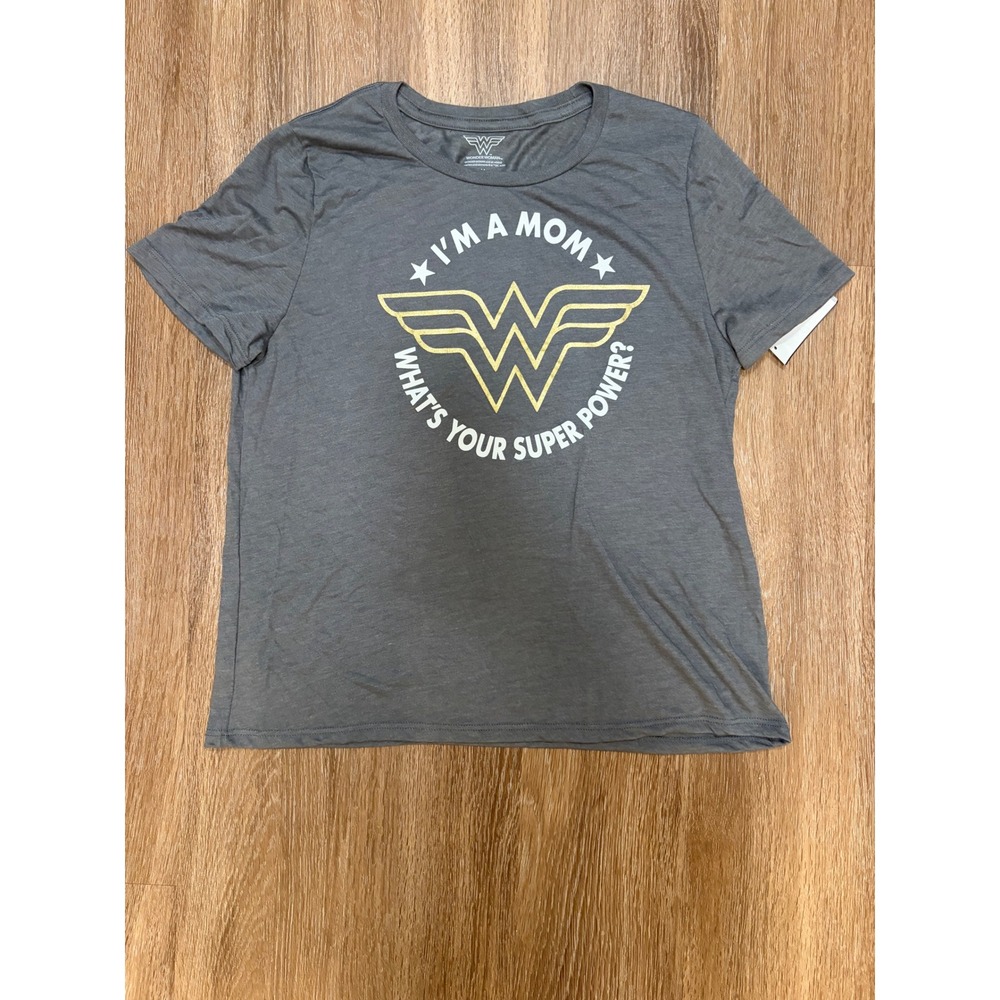 Wonder Woman Im A Mom Whats‎ Your Super Power Graphic Tee Gray Medium M